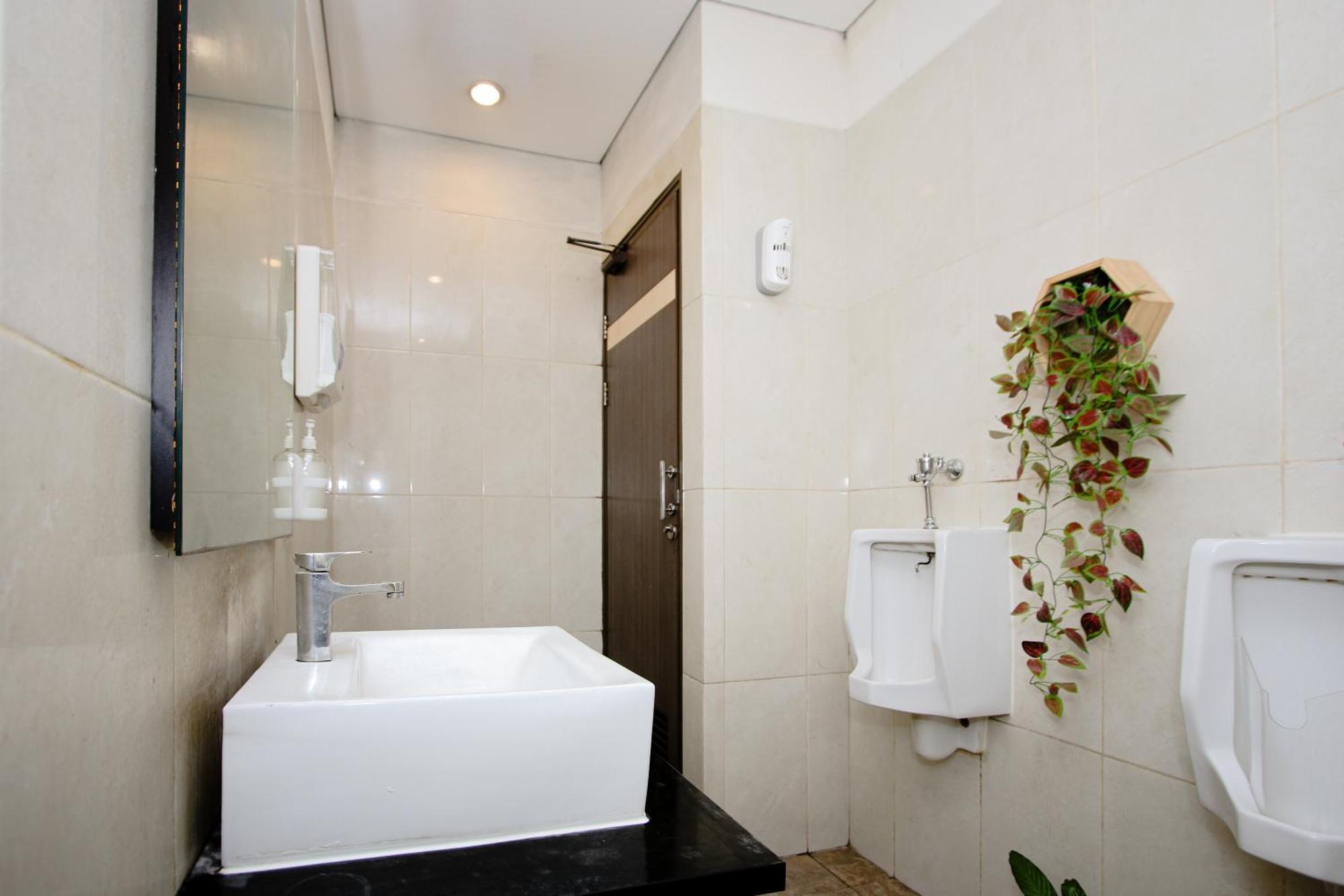 Zodiak Asia Afrika By Kagum Hotels Bandung Esterno foto