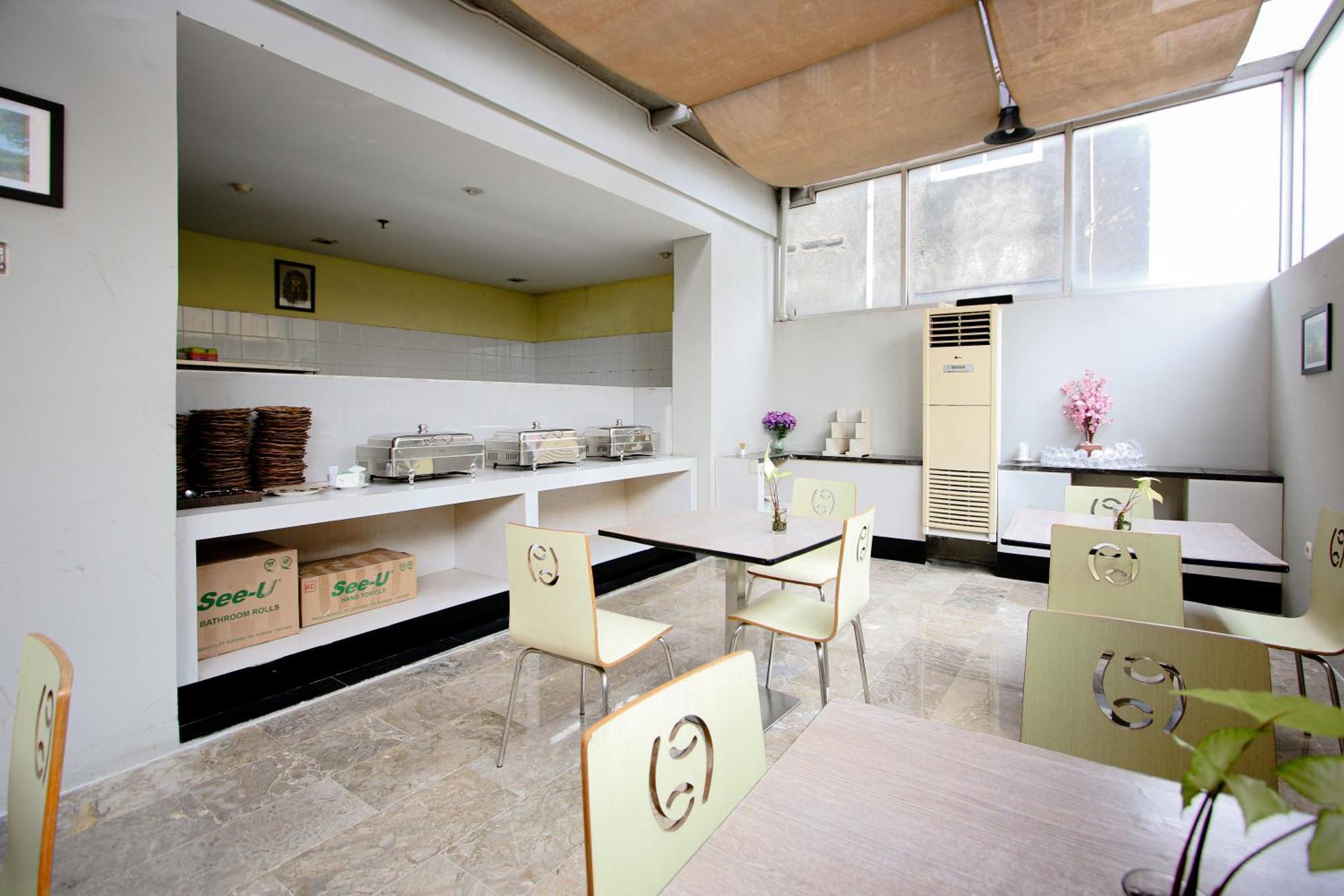 Zodiak Asia Afrika By Kagum Hotels Bandung Esterno foto