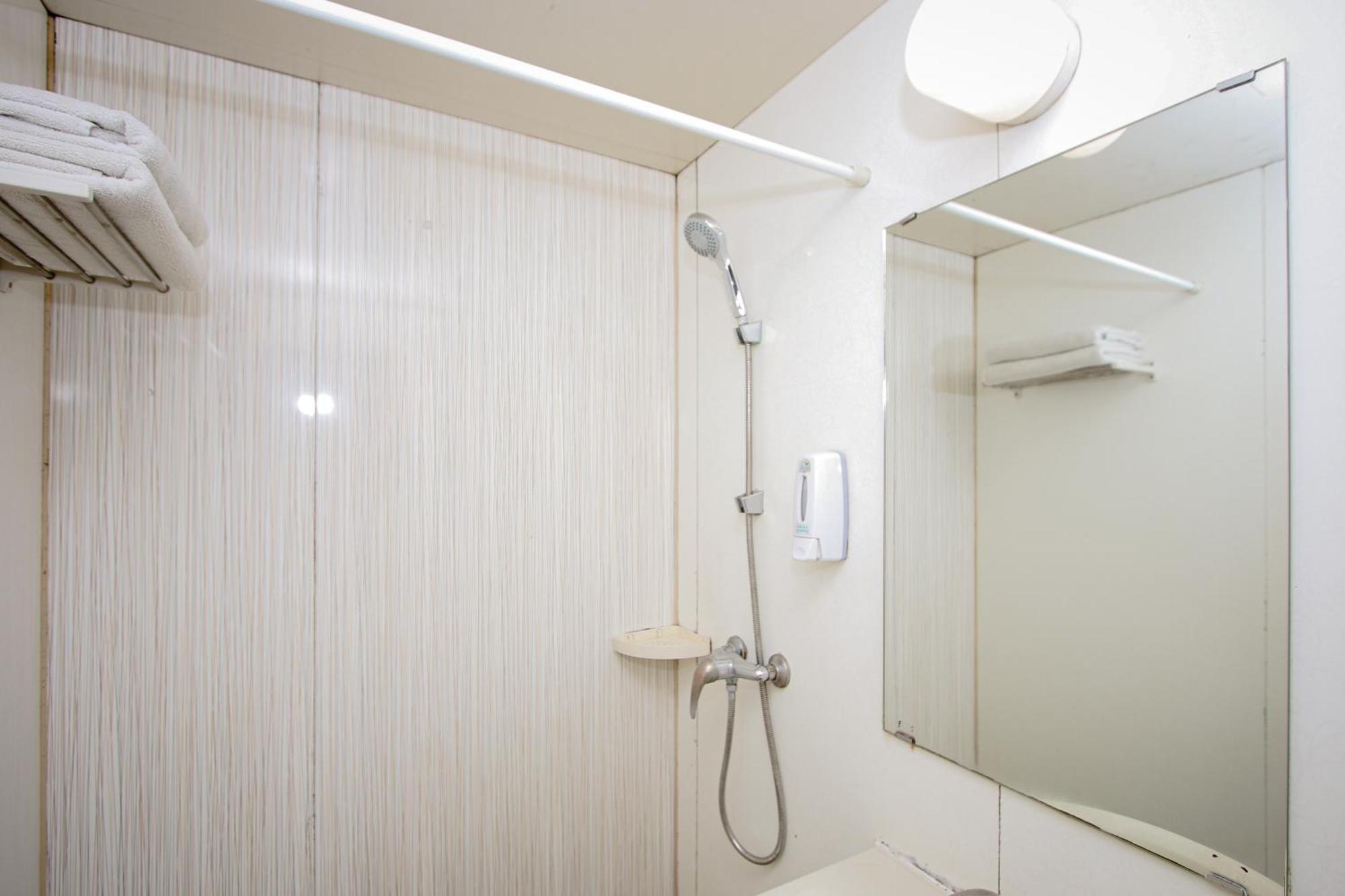 Zodiak Asia Afrika By Kagum Hotels Bandung Esterno foto
