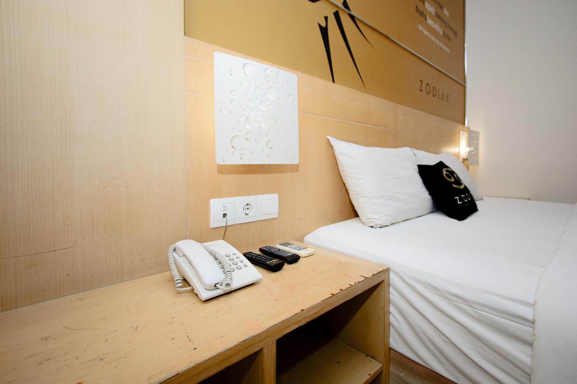 Zodiak Asia Afrika By Kagum Hotels Bandung Esterno foto