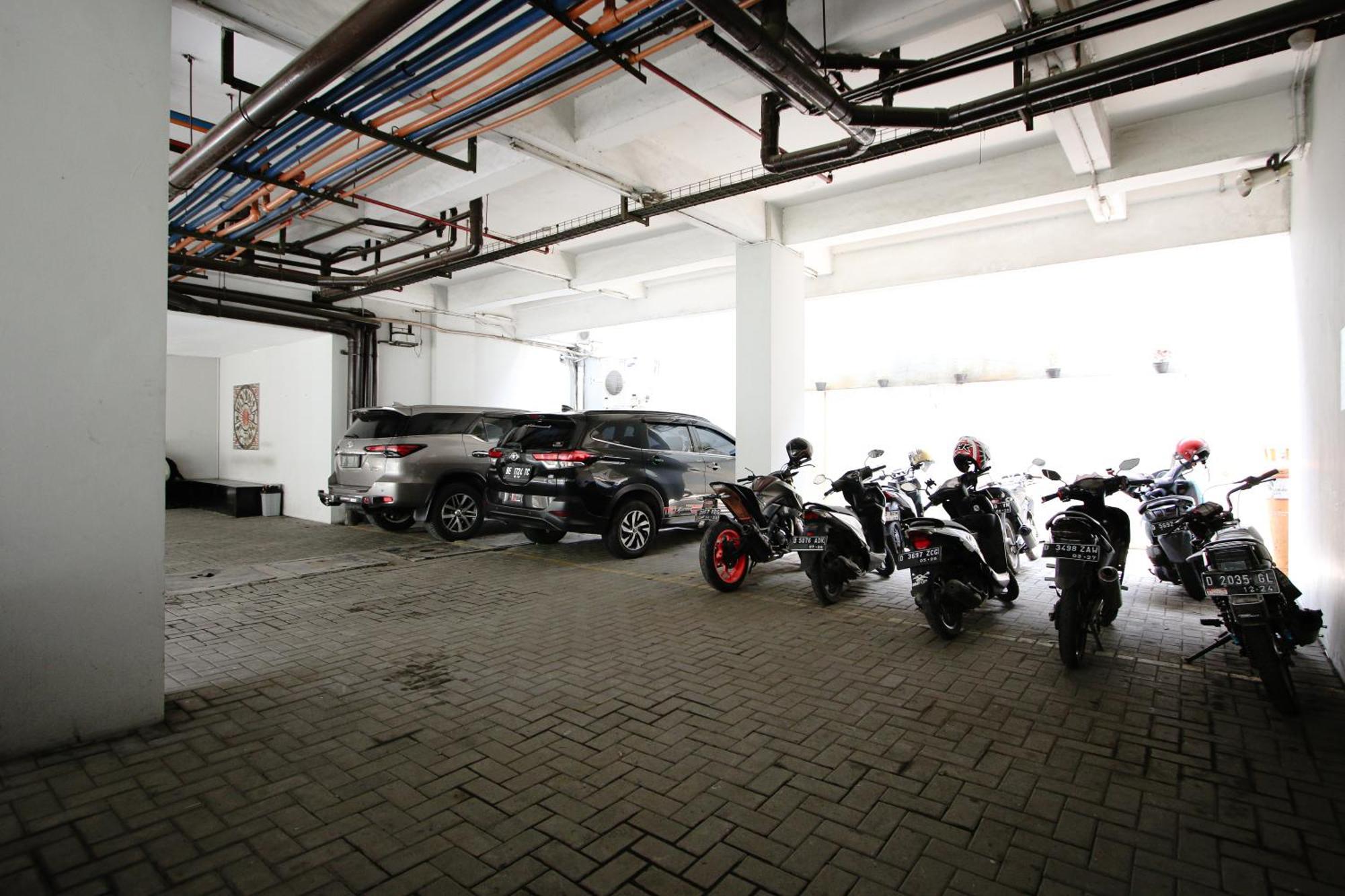 Zodiak Asia Afrika By Kagum Hotels Bandung Esterno foto