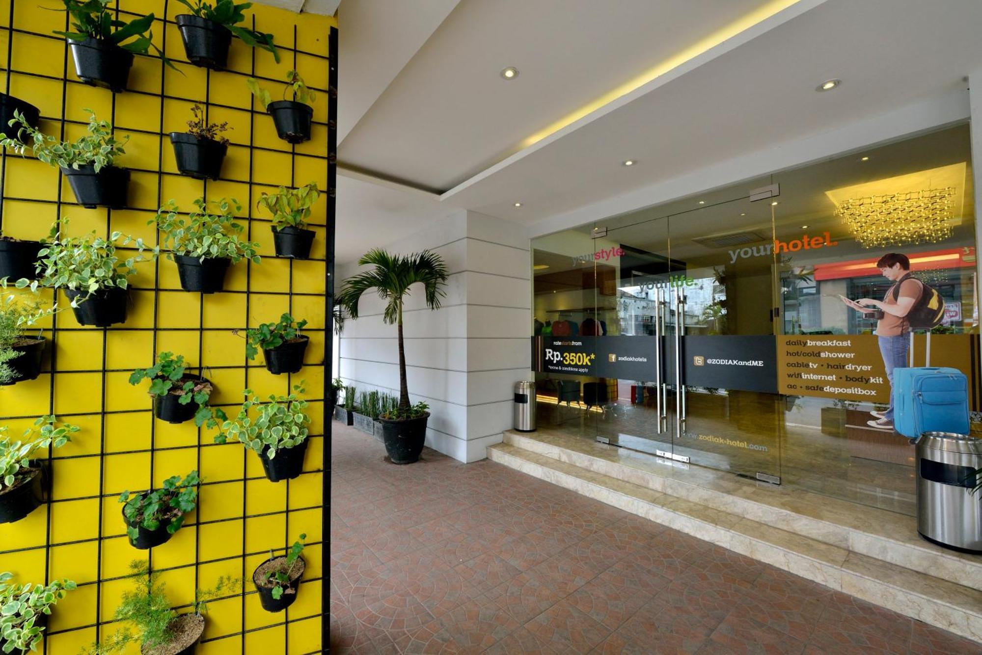Zodiak Asia Afrika By Kagum Hotels Bandung Esterno foto