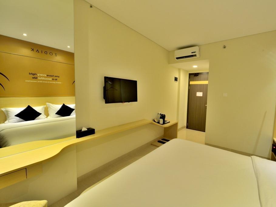 Zodiak Asia Afrika By Kagum Hotels Bandung Esterno foto