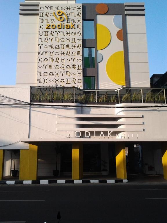 Zodiak Asia Afrika By Kagum Hotels Bandung Esterno foto