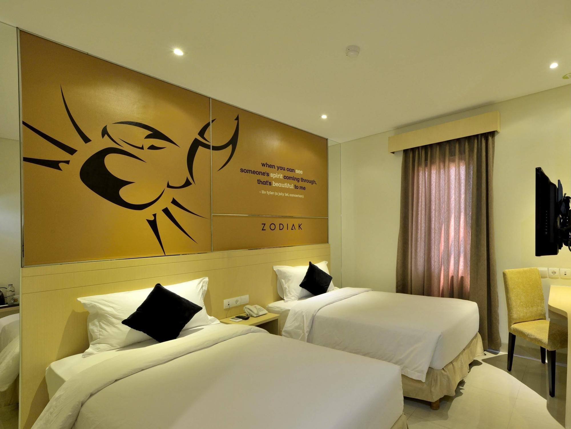 Zodiak Asia Afrika By Kagum Hotels Bandung Esterno foto
